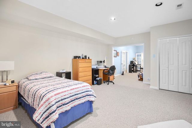 108 HUNTINGTON HILLS LN, Fredericksburg, VA 22401