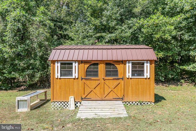 108 HUNTINGTON HILLS LN, Fredericksburg, VA 22401