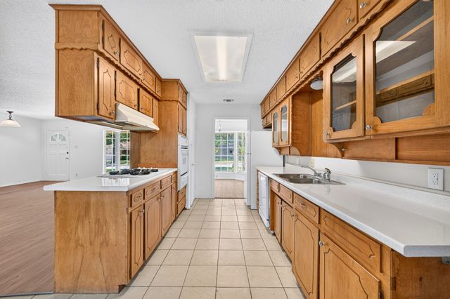 3505 Oak Haven Drive, Forest Hill, TX 76119