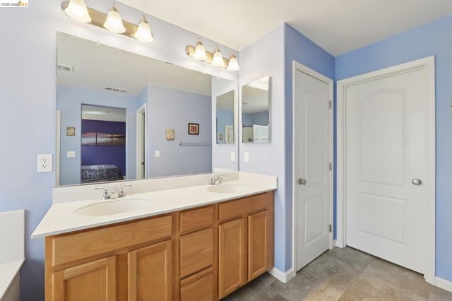 1327 Tuolumne Way, Oakley, CA 94561