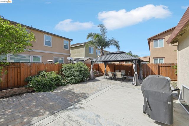 1327 Tuolumne Way, Oakley, CA 94561