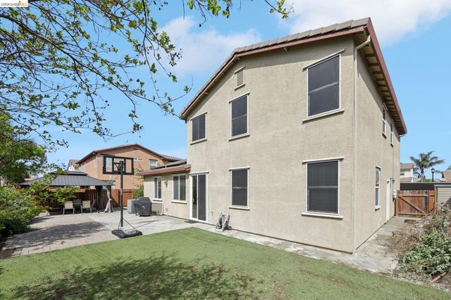 1327 Tuolumne Way, Oakley, CA 94561