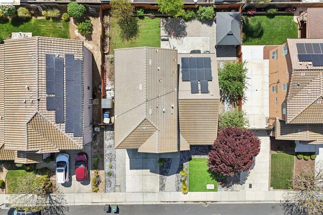 1327 Tuolumne Way, Oakley, CA 94561