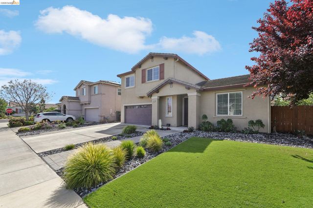 1327 Tuolumne Way, Oakley, CA 94561