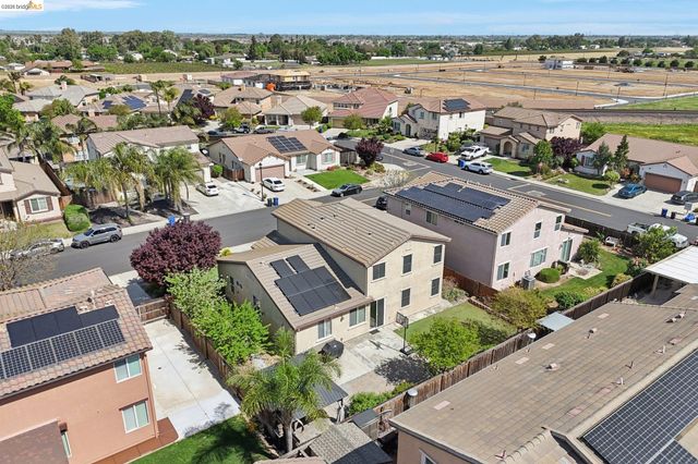 1327 Tuolumne Way, Oakley, CA 94561