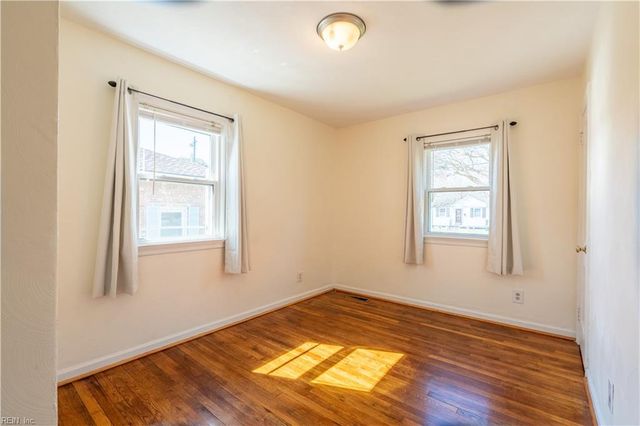 8580 Wayland ST, Norfolk, VA 23503