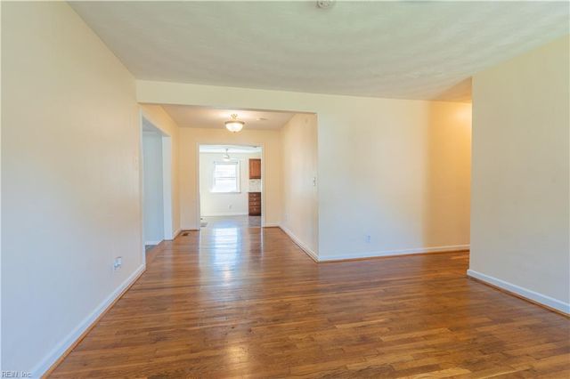 8580 Wayland ST, Norfolk, VA 23503