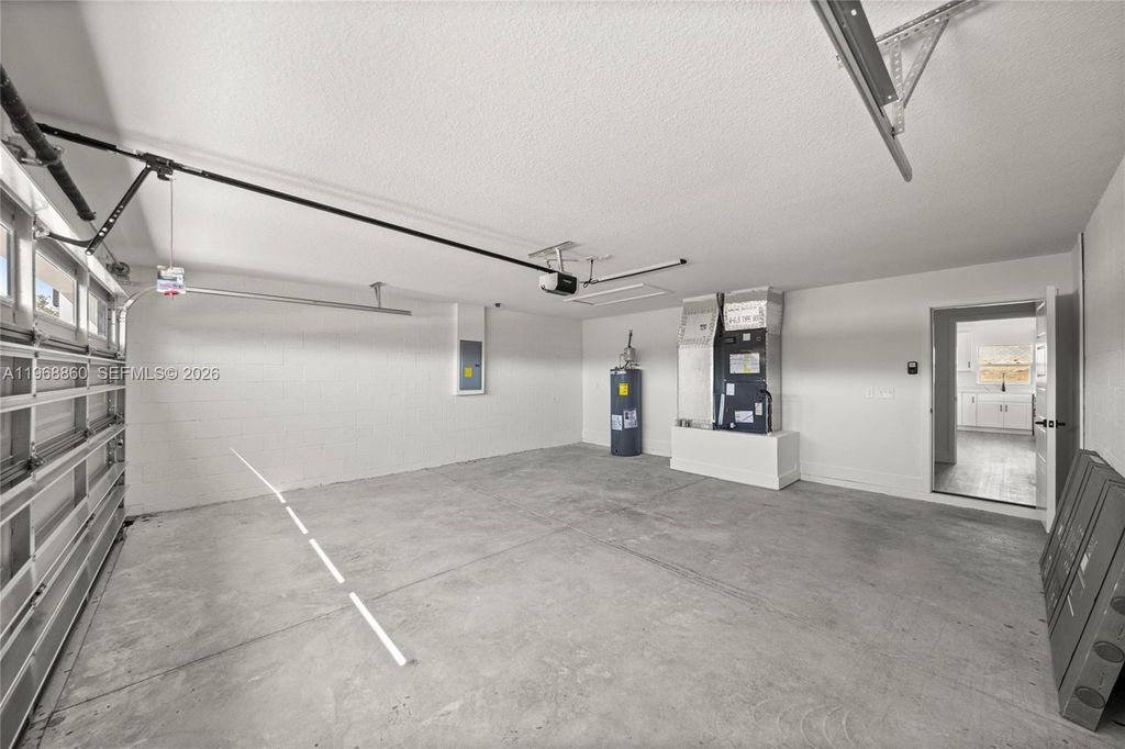 Image 22 of property listing at 9989 SW 42nd Ave, Ocala, FL 34476