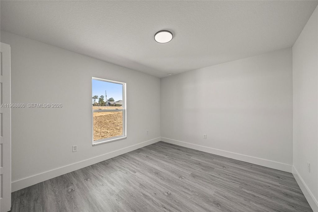 Image 28 of property listing at 9989 SW 42nd Ave, Ocala, FL 34476