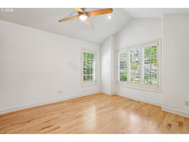 8768 Sw MARSEILLES Dr, Beaverton, OR 97007