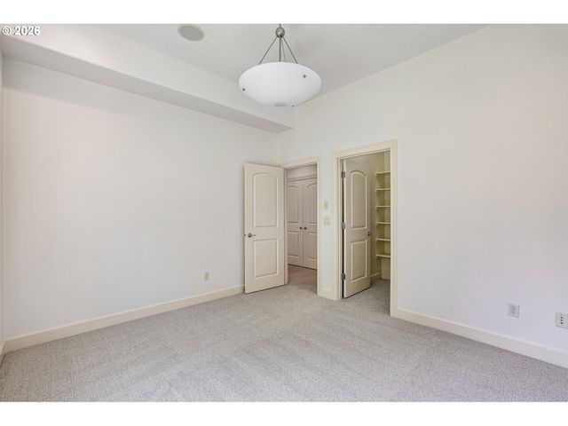 8768 Sw MARSEILLES Dr, Beaverton, OR 97007