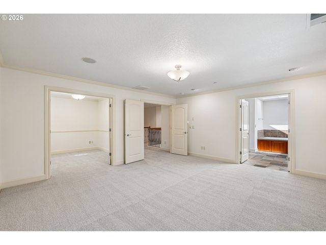 8768 Sw MARSEILLES Dr, Beaverton, OR 97007