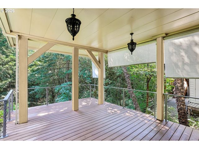 8768 Sw MARSEILLES Dr, Beaverton, OR 97007