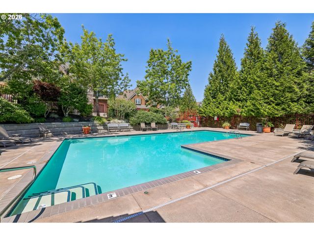 8768 Sw MARSEILLES Dr, Beaverton, OR 97007