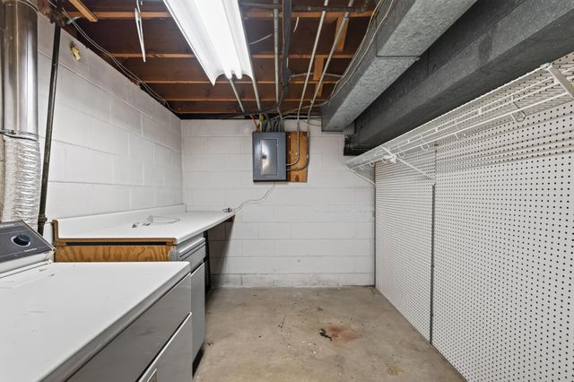 766 Idaho Avenue E, Saint Paul, MN 55106