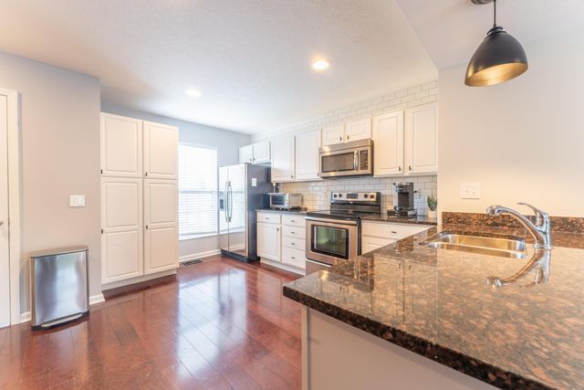 5602 Middle Falls St Street, 51, Dublin, OH 43016