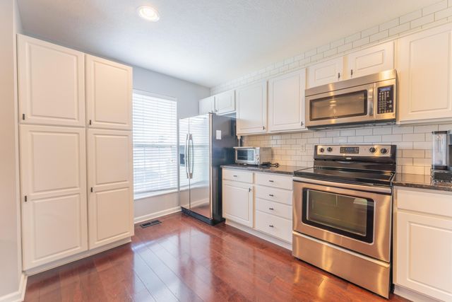 5602 Middle Falls St Street, 51, Dublin, OH 43016