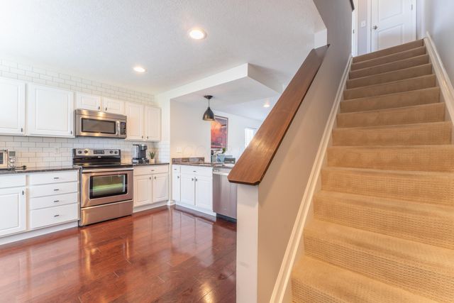 5602 Middle Falls St Street, 51, Dublin, OH 43016