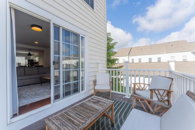 5602 Middle Falls St Street, 51, Dublin, OH 43016