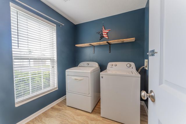 5602 Middle Falls St Street, 51, Dublin, OH 43016