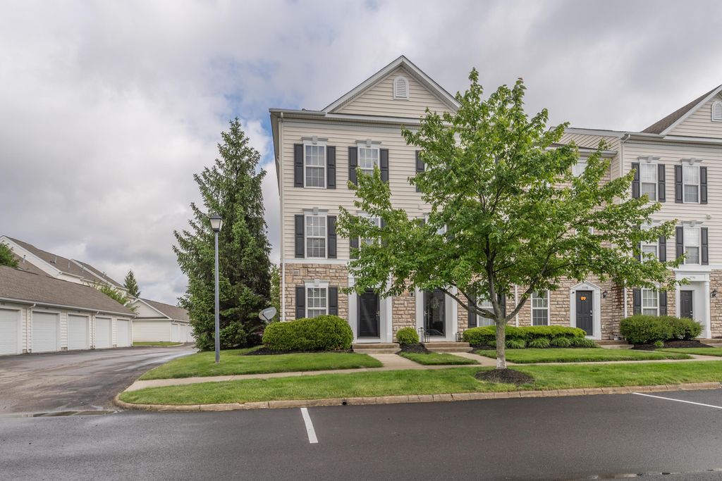 5602 Middle Falls St Street, 51, Dublin, OH 43016