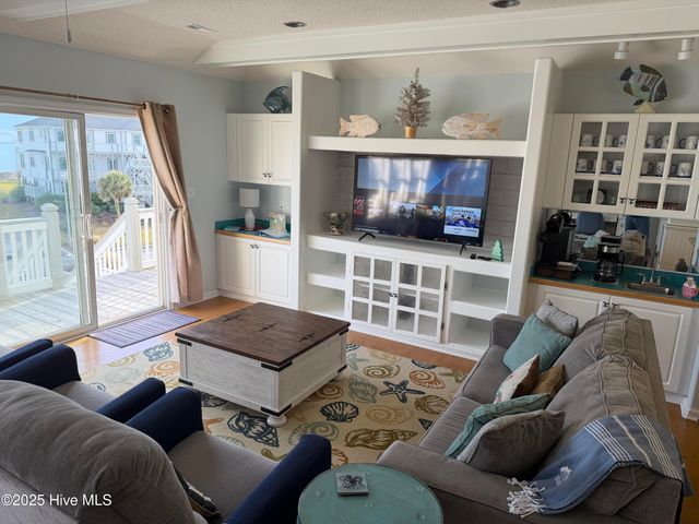 2802 Pier Pointe Drive, Emerald Isle, NC 28594