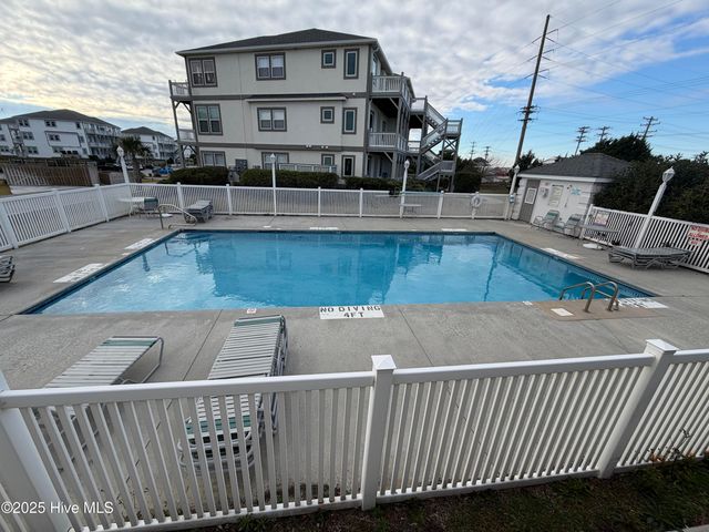 2802 Pier Pointe Drive, Emerald Isle, NC 28594