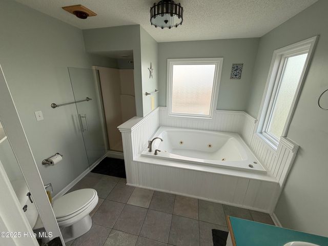 2802 Pier Pointe Drive, Emerald Isle, NC 28594