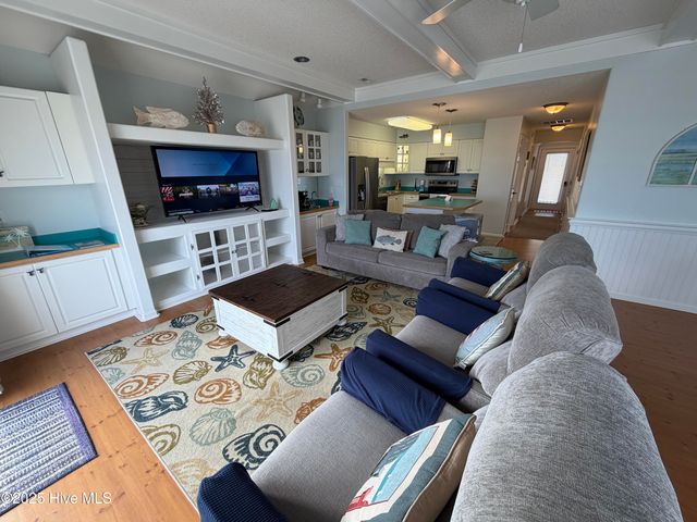 2802 Pier Pointe Drive, Emerald Isle, NC 28594