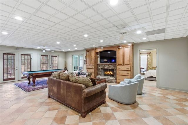 1038 Farmhouse Road, Gainesville, GA 30506