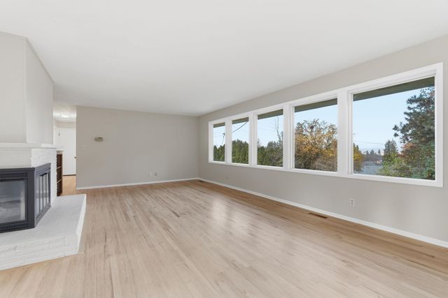 2827 E Mount Vernon Ct, Spokane, WA 99223