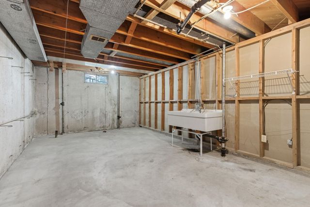 2827 E Mount Vernon Ct, Spokane, WA 99223