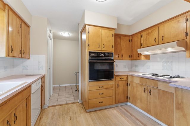 2827 E Mount Vernon Ct, Spokane, WA 99223