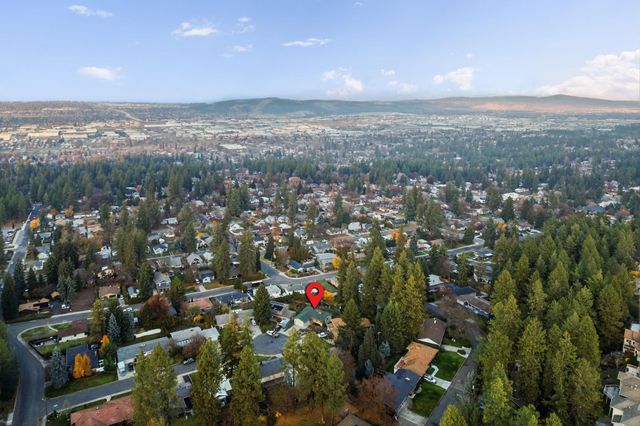 2827 E Mount Vernon Ct, Spokane, WA 99223