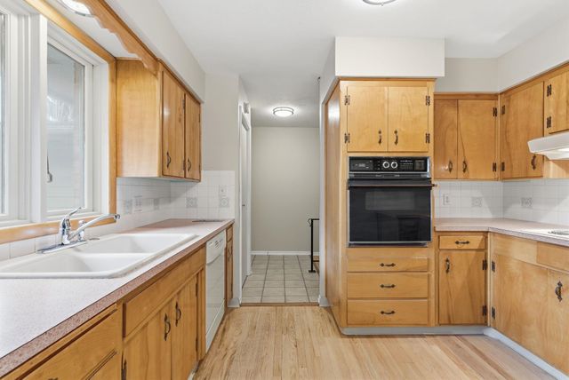 2827 E Mount Vernon Ct, Spokane, WA 99223