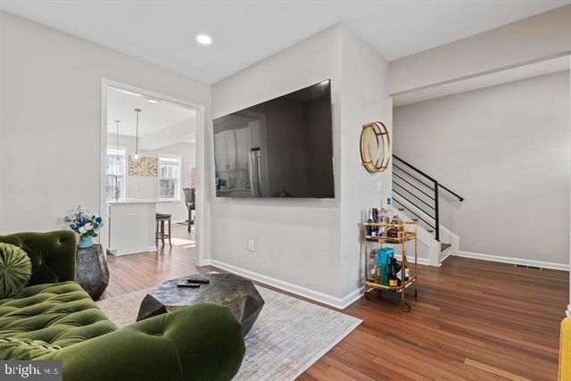 444 KENYON ST NW, Washington, DC 20010