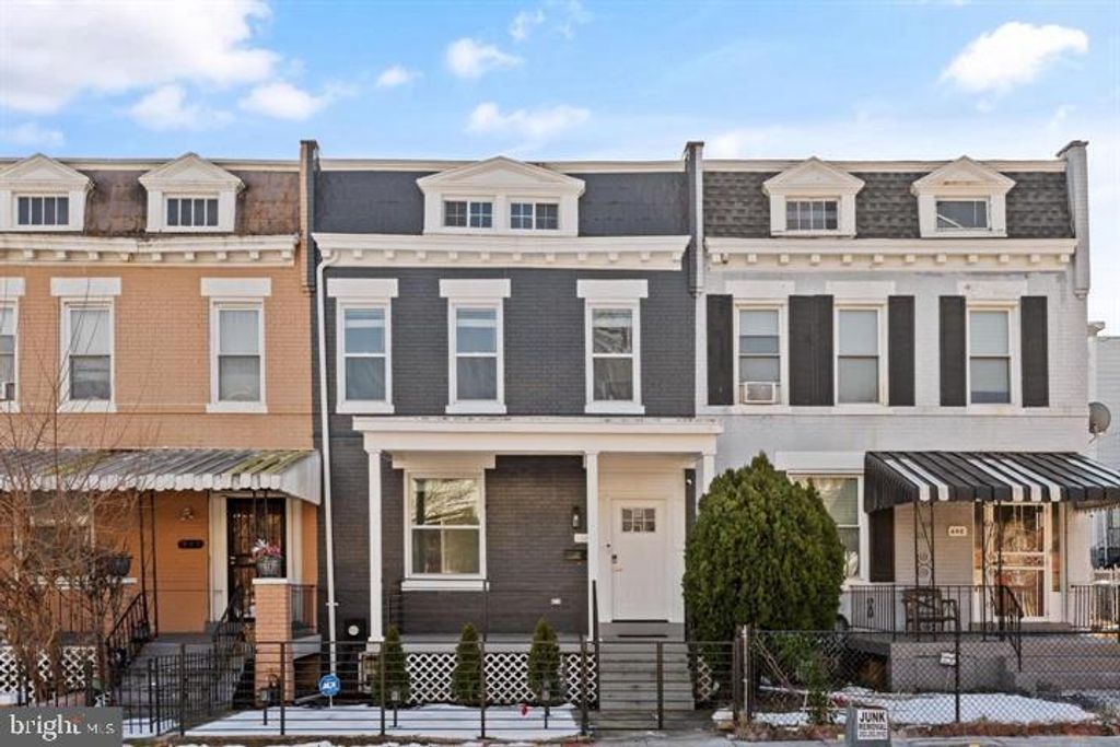 444 KENYON ST NW, Washington, DC 20010