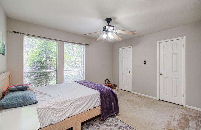 6602 Castle Lane Drive, Houston, TX 77066
