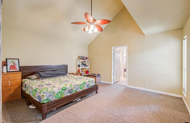 6602 Castle Lane Drive, Houston, TX 77066