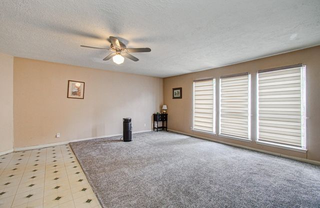 6602 Castle Lane Drive, Houston, TX 77066