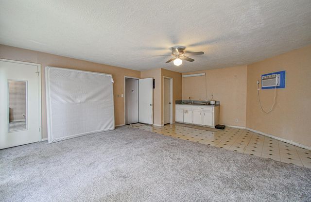 6602 Castle Lane Drive, Houston, TX 77066