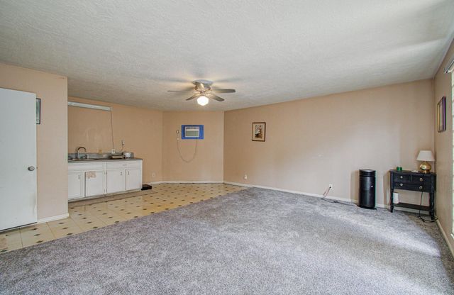 6602 Castle Lane Drive, Houston, TX 77066