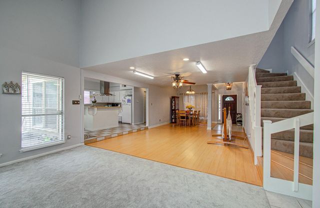 6602 Castle Lane Drive, Houston, TX 77066