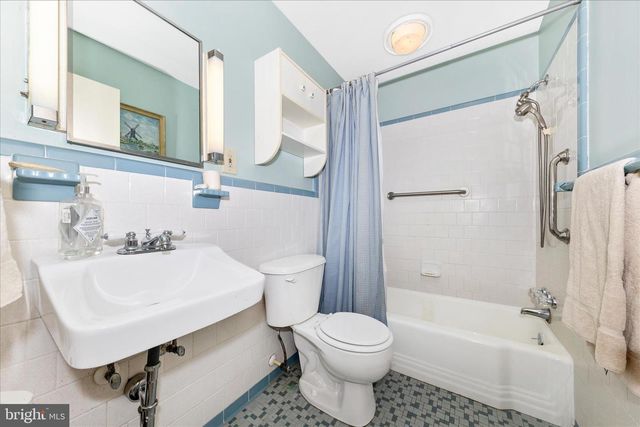 7029 ROCK CREEK DR, Frederick, MD 21702