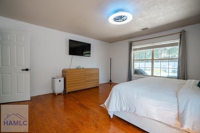 411 Christopher Drive, Hinesville, GA 31313