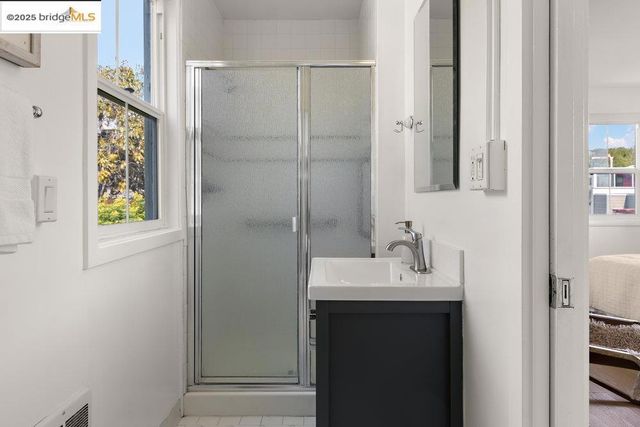 12 Beaver St, San Francisco, CA 94114