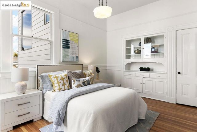 12 Beaver St, San Francisco, CA 94114