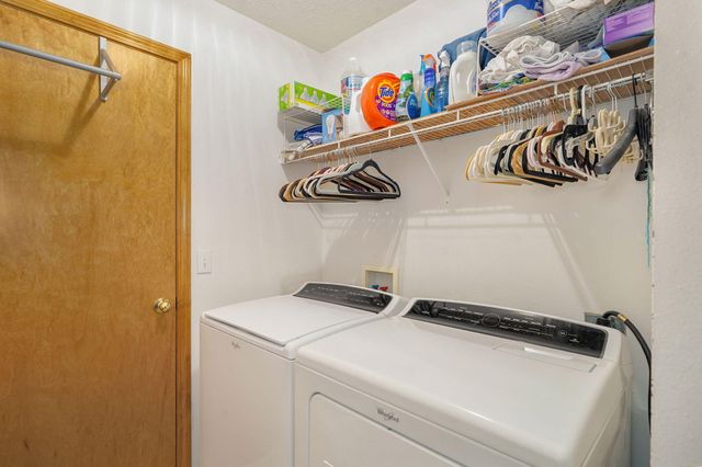 450 S Basswood Avenue, Republic, MO 65738