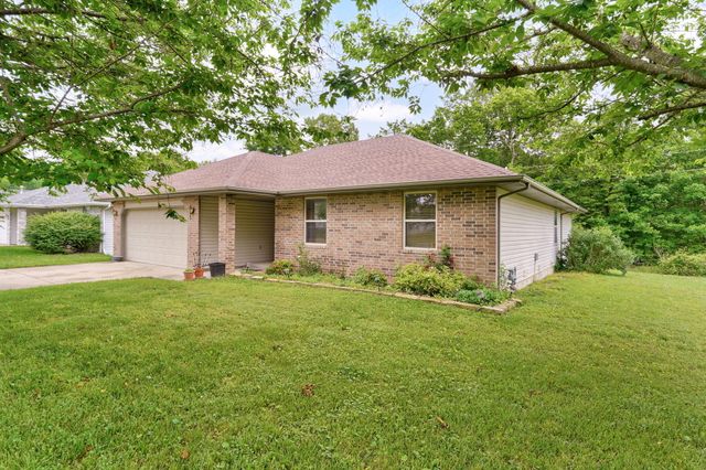 450 S Basswood Avenue, Republic, MO 65738