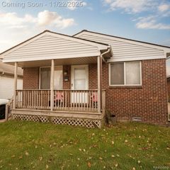 17551 East 10 Mile Road, Roseville, MI 48066